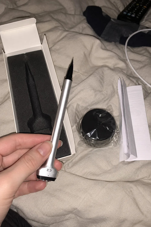 Tampon Eyeliner Symétrique — photo d'un client 1